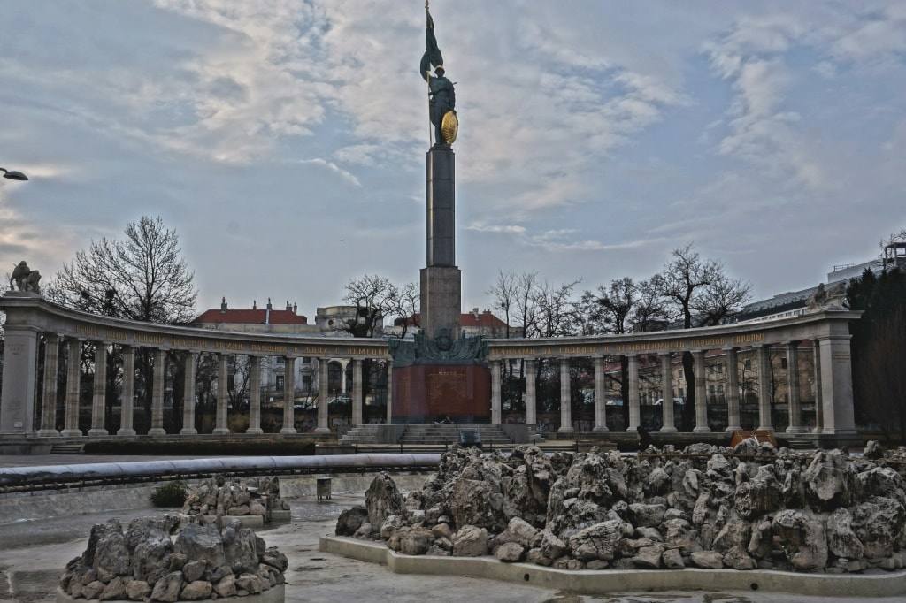Пам'ятник радянським солдатам у Відні
