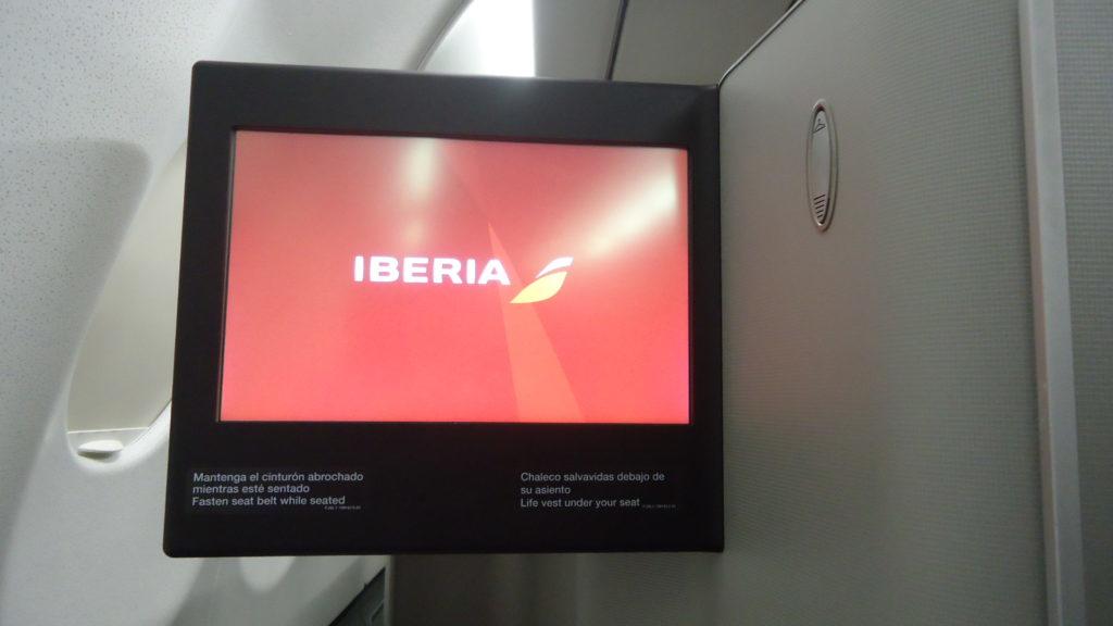 За кожен квиток, куплений з 21 по 24 червня на офіційному сайті Iberia, ви отримаєте по   9000 бонусних авіосов Iberia Plus