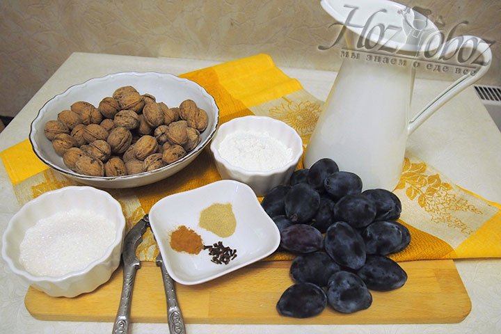 При приготуванні вірменської чурчхели-шароца в фруктову суміш додаються прянощі - гвоздика, кардамон і кориця, - які надають шароцу особливий аромат, в той час як чурчхела грузинська таким запахом не володіє