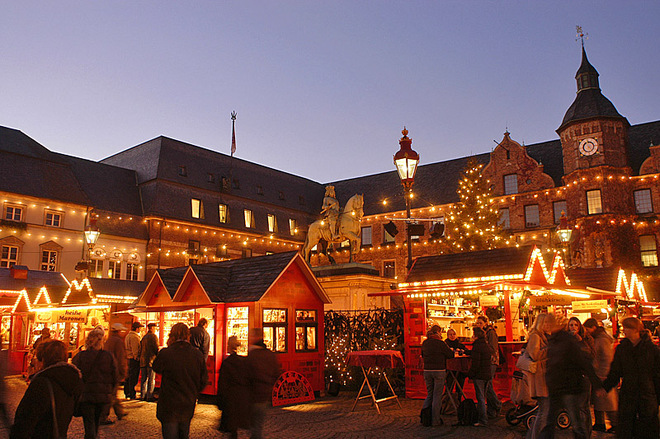 Найпопулярніші різдвяні ярмарки Європи: Дюссельдорф, Німеччина