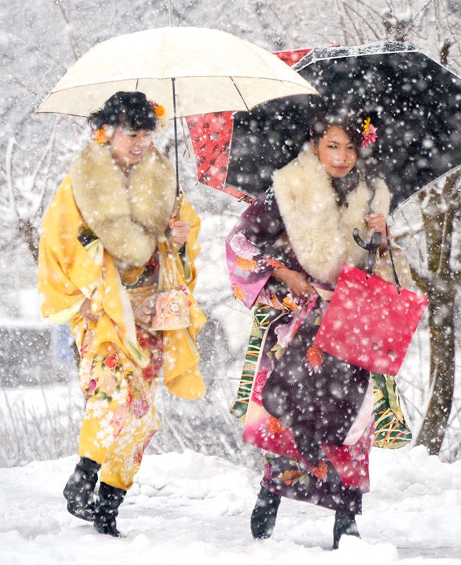 Снігопад на Церемонію повноліття, Токіо, 2013 рік (© Jiji)
