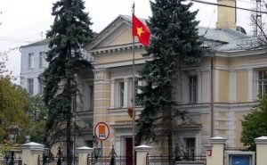 У Росії в'єтнамські консульства розташовані в столиці, Єкатеринбурзі та Владивостоці