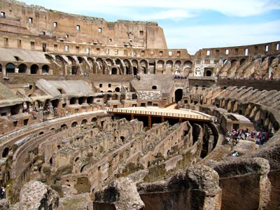 Рим, вічне місто, є столицею і найбільшим містом в Італії і в регіоні Лаціо (Лаціо)
