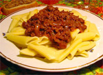 Порятунком, якщо потрібно приготувати вечерю дуже швидко і смачно, стає паста з спагетті
