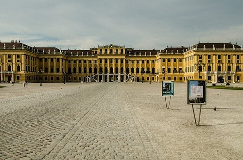 Палац Шенбрунн