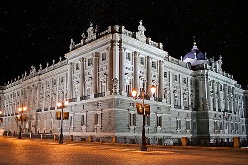Королівський палац у Мадриді