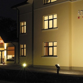 Готель Annabella - це затишна сімейна готель, побудований зовсім недавно, розташувалася в тихій частині Риги, поруч з головною вулицею міста - Брівібас