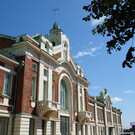 Музей Реріха в Новосибірську знаходиться в центрі міста, в квадраті вулиць Комуністична, Радянська, Свердлова і Червоний проспект