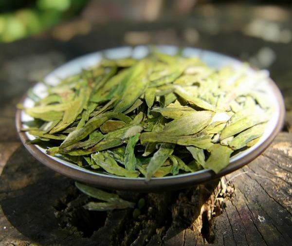 Китайська назва:龙井茶, lóngjǐngchá   Тип: зелений чай   Де виробляється: провінція Чжецзян, м Ханчжоу